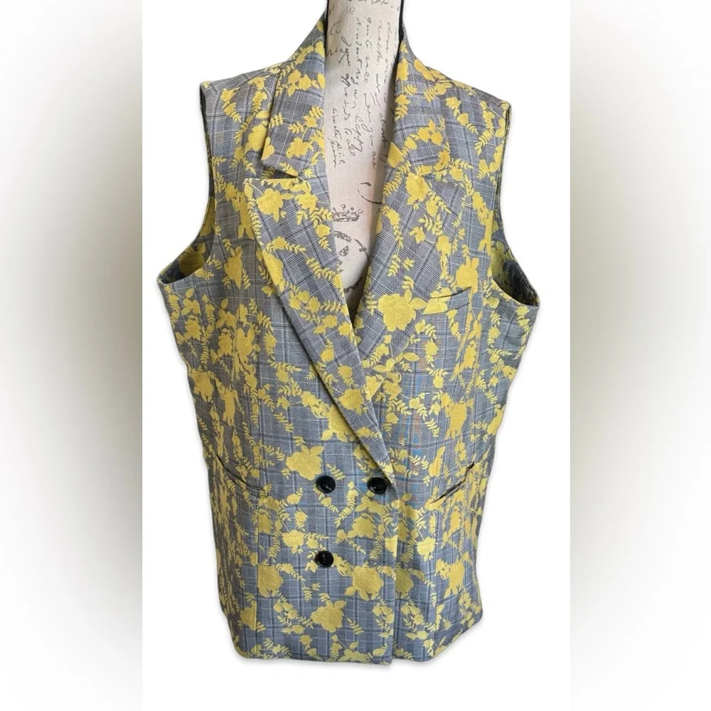 Hutch Vest - Picture 4 of 7